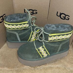 UGG NEUMEL PLATFORM